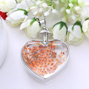 Classic Love Heart Dry Flower Necklace